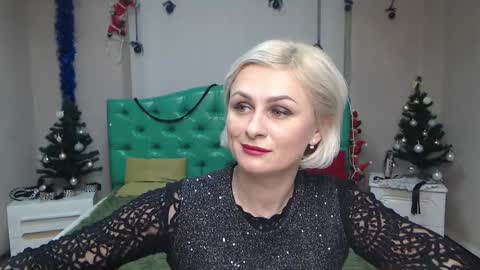 OliviaHorst online show from December 19, 9:29 am