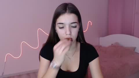 Olivia online show from December 17, 5:58 pm