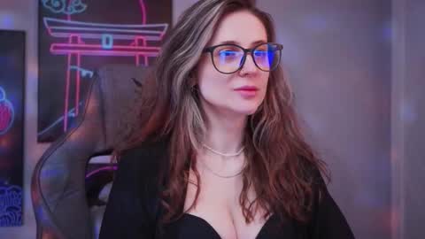 Liv online show from February 11, 5:45 am