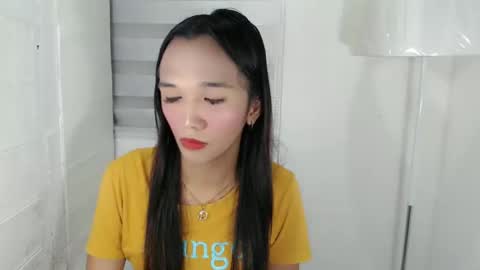 Snapshot of olivianiczxasshieerrraa6 chatting on March 9, 2:50 am NICOLE online show from March 9, 2:50 am