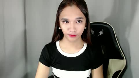 Snapshot of olivianiczxasshieerrraa6 chatting on September 14, 2:33 am NICOLE online show from September 14, 2:33 am