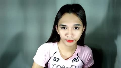 Snapshot of olivianiczxasshieerrraa6 chatting on October 4, 3:15 am NICOLE online show from October 4, 3:15 am