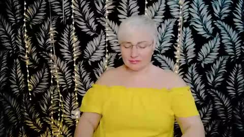 Kelly online show from April 17, 11:24 am