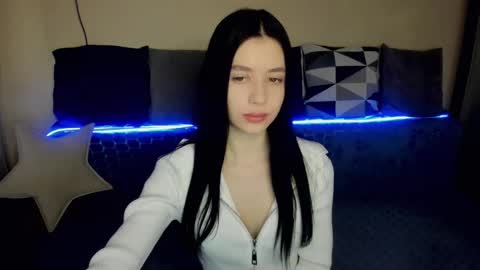 oliviarichi online show from January 6, 8:51 am