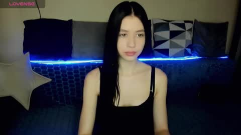 oliviarichi online show from January 7, 8:17 am