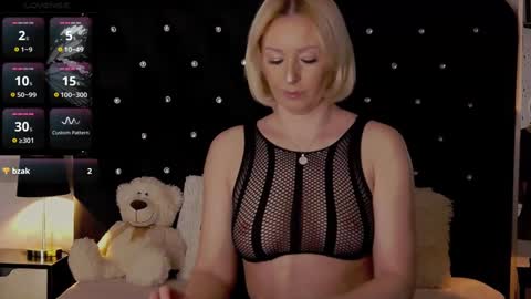 Olivia online show from January 30, 8:32 am