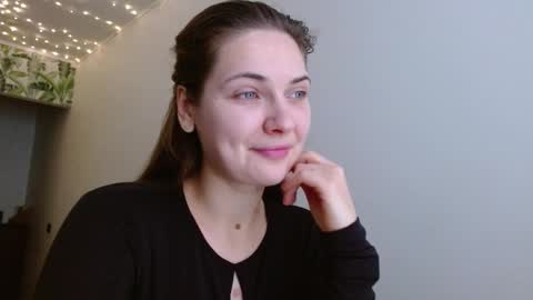 Olivia online show from December 15, 6:18 am