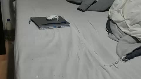 olivier_21 online show from October 2, 1:56 am