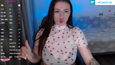 Snapshot of ollie_jamess chatting on February 28, 8:54 pm ollie_jamess online show from February 28, 8:54 pm