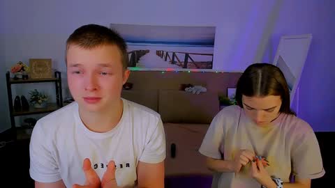 Olli and Stiw online show from December 14, 8:18 pm