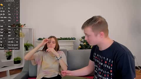 Olli and Stiw online show from December 26, 8:21 pm