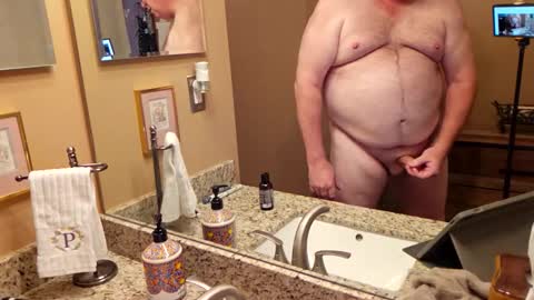 Snapshot of olmantinydick chatting on March 1, 3:08 am olmantinydick online show from March 1, 3:08 am