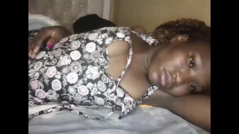 olwami4 online show from March 28, 9:25 pm