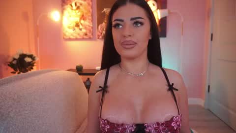 Olyvia online show from April 30, 7:42 pm