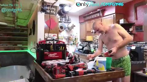 Norm online show from February 1, 1:23 am