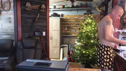 Norm online show from December 1, 7:41 pm