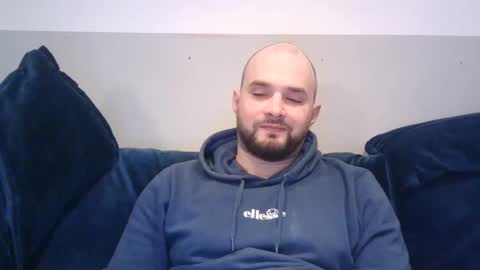 Snapshot of omgwhereim chatting on February 19, 7:05 pm omgwhereim online show from February 19, 7:05 pm