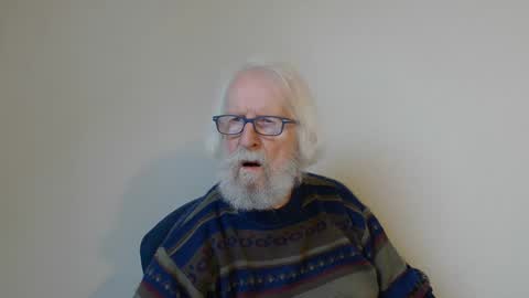 Snapshot of onanister chatting on January 7, 8:03 am Somewhere over the rainbow online show from January 7, 8:03 am