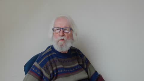 Snapshot of onanister chatting on January 7, 1:46 pm Somewhere over the rainbow online show from January 7, 1:46 pm