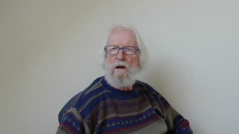 Snapshot of onanister chatting on January 12, 2:09 pm Somewhere over the rainbow online show from January 12, 2:09 pm