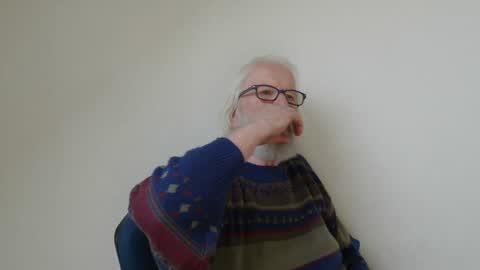 Snapshot of onanister chatting on January 14, 3:15 pm Somewhere over the rainbow online show from January 14, 3:15 pm