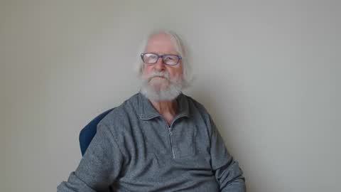 Snapshot of onanister chatting on January 17, 1:56 pm Somewhere over the rainbow online show from January 17, 1:56 pm