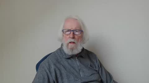 Snapshot of onanister chatting on January 19, 3:21 pm Somewhere over the rainbow online show from January 19, 3:21 pm