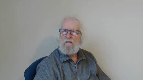 Snapshot of onanister chatting on January 23, 8:04 am Somewhere over the rainbow online show from January 23, 8:04 am