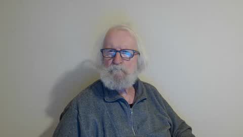 Snapshot of onanister chatting on January 25, 9:14 pm Somewhere over the rainbow online show from January 25, 9:14 pm