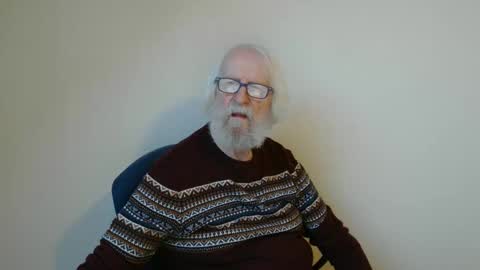 Snapshot of onanister chatting on January 29, 7:36 am Somewhere over the rainbow online show from January 29, 7:36 am