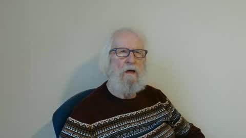 Snapshot of onanister chatting on February 3, 8:02 am Somewhere over the rainbow online show from February 3, 8:02 am