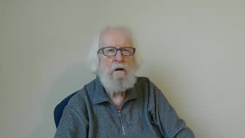 Snapshot of onanister chatting on February 5, 8:00 am Somewhere over the rainbow online show from February 5, 8:00 am