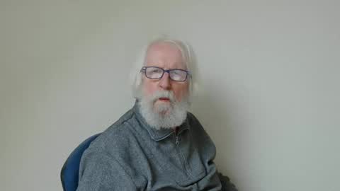 Snapshot of onanister chatting on February 10, 1:22 pm Somewhere over the rainbow online show from February 10, 1:22 pm