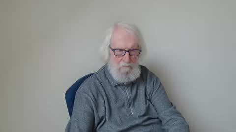 Snapshot of onanister chatting on February 13, 1:37 pm Somewhere over the rainbow online show from February 13, 1:37 pm