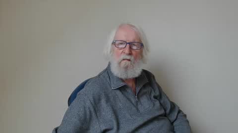 Snapshot of onanister chatting on February 17, 2:15 pm Somewhere over the rainbow online show from February 17, 2:15 pm