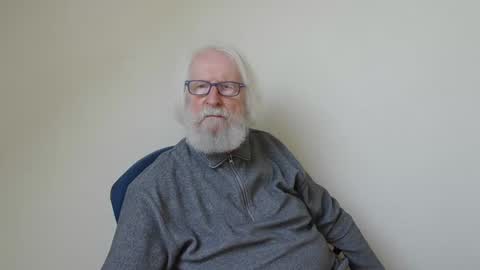 Snapshot of onanister chatting on February 20, 1:19 pm Somewhere over the rainbow online show from February 20, 1:19 pm