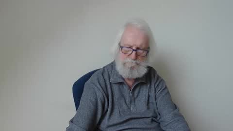 Snapshot of onanister chatting on February 26, 1:52 pm Somewhere over the rainbow online show from February 26, 1:52 pm