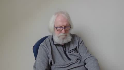 Snapshot of onanister chatting on March 11, 1:34 pm Somewhere over the rainbow online show from March 11, 1:34 pm