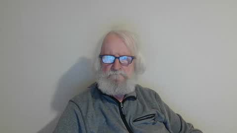 Snapshot of onanister chatting on March 11, 8:53 pm Somewhere over the rainbow online show from March 11, 8:53 pm