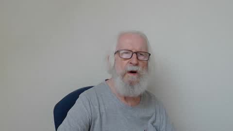 Snapshot of onanister chatting on September 12, 7:30 am Somewhere over the rainbow online show from September 12, 7:30 am