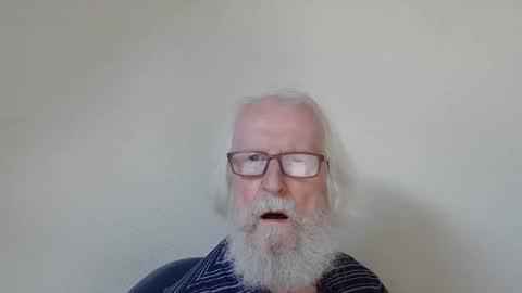 Snapshot of onanister chatting on September 30, 1:49 pm Somewhere over the rainbow online show from September 30, 1:49 pm