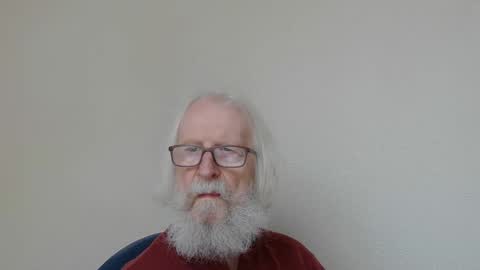 Snapshot of onanister chatting on October 13, 6:46 am Somewhere over the rainbow online show from October 13, 6:46 am