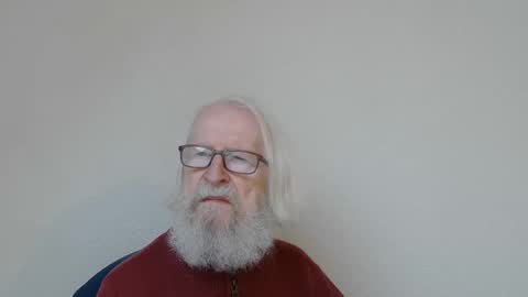 Snapshot of onanister chatting on October 19, 7:09 am Somewhere over the rainbow online show from October 19, 7:09 am