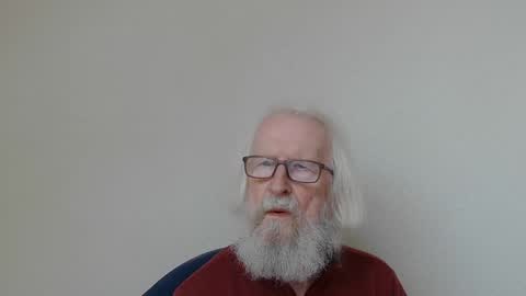 Snapshot of onanister chatting on October 20, 1:33 pm Somewhere over the rainbow online show from October 20, 1:33 pm