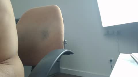 Snapshot of onebestlover chatting on February 9, 5:01 pm onebestlover online show from February 9, 5:01 pm