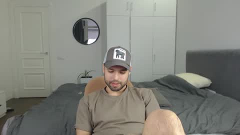 Snapshot of onebestlover chatting on March 1, 12:23 pm onebestlover online show from March 1, 12:23 pm