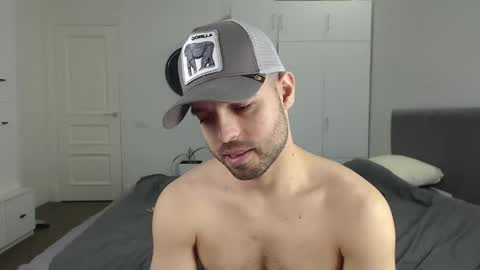 Snapshot of onebestlover chatting on March 2, 1:05 pm onebestlover online show from March 2, 1:05 pm