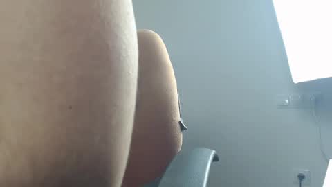 Snapshot of onebestlover chatting on March 2, 6:19 pm onebestlover online show from March 2, 6:19 pm