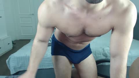 Snapshot of onebestlover chatting on March 6, 7:54 pm onebestlover online show from March 6, 7:54 pm