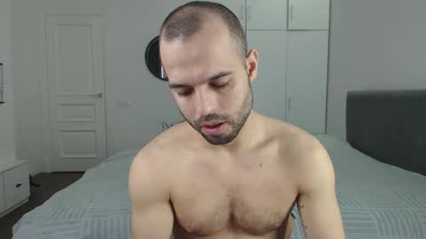 Snapshot of onebestlover chatting on March 8, 9:39 am onebestlover online show from March 8, 9:39 am